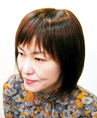 女性用育毛剤
ウィッグモデル上