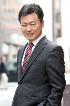M型脱毛(額が後退した薄毛)モデル5