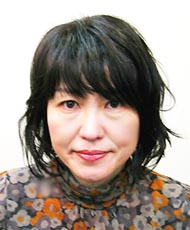 女性用育毛剤
かつらモデル正面