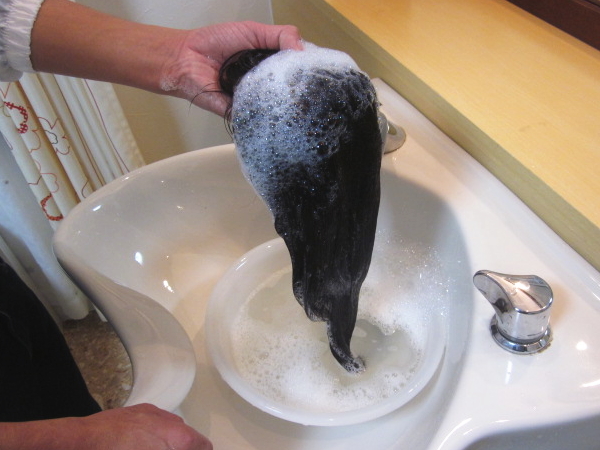 ウィッグ洗髪かつらシャンプー方法