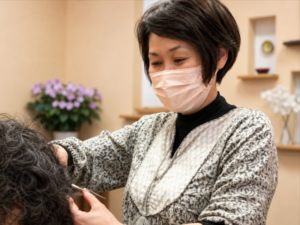 岡山 かつらWithウィッグ専門店スタイリスト1