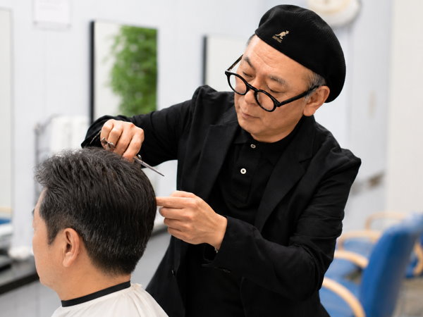 東京・神楽坂 かつらWithウィッグ専門店スタイリスト1