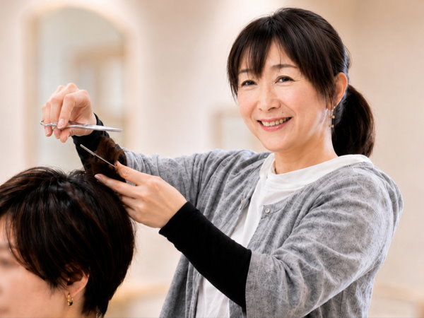 東京・江戸川 かつらWithウィッグ専門店スタイリスト1