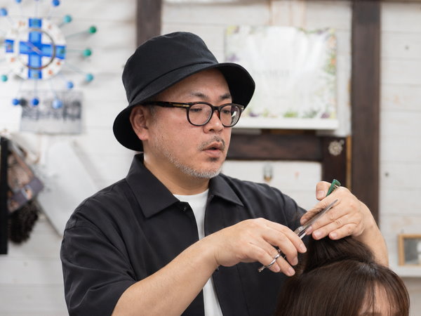 東京・町田 かつらWithウィッグ専門店スタイリスト1