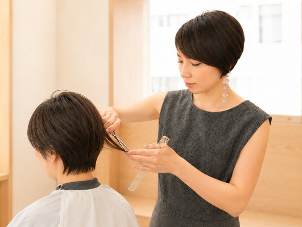 かつらWithヘアショップ東京・自由が丘2スタイリスト1
