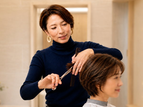 かつらWithヘアショップ東京・自由が丘2スタイリスト2
